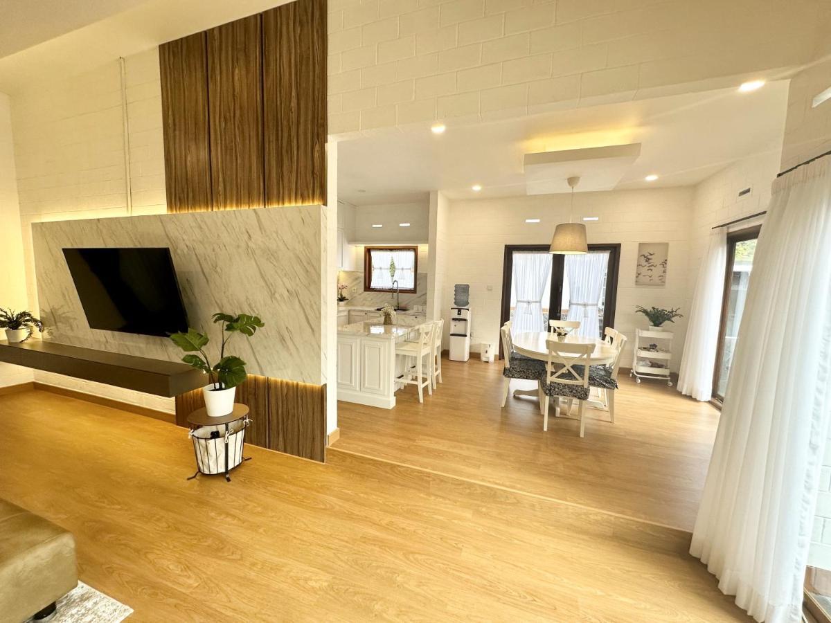 Villa Putih Le Cordon 반둥 외부 사진